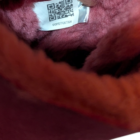 UGG Kids Bailey Bow II Boot Pink Size 4 Colorful Girly - Picture 8 of 8